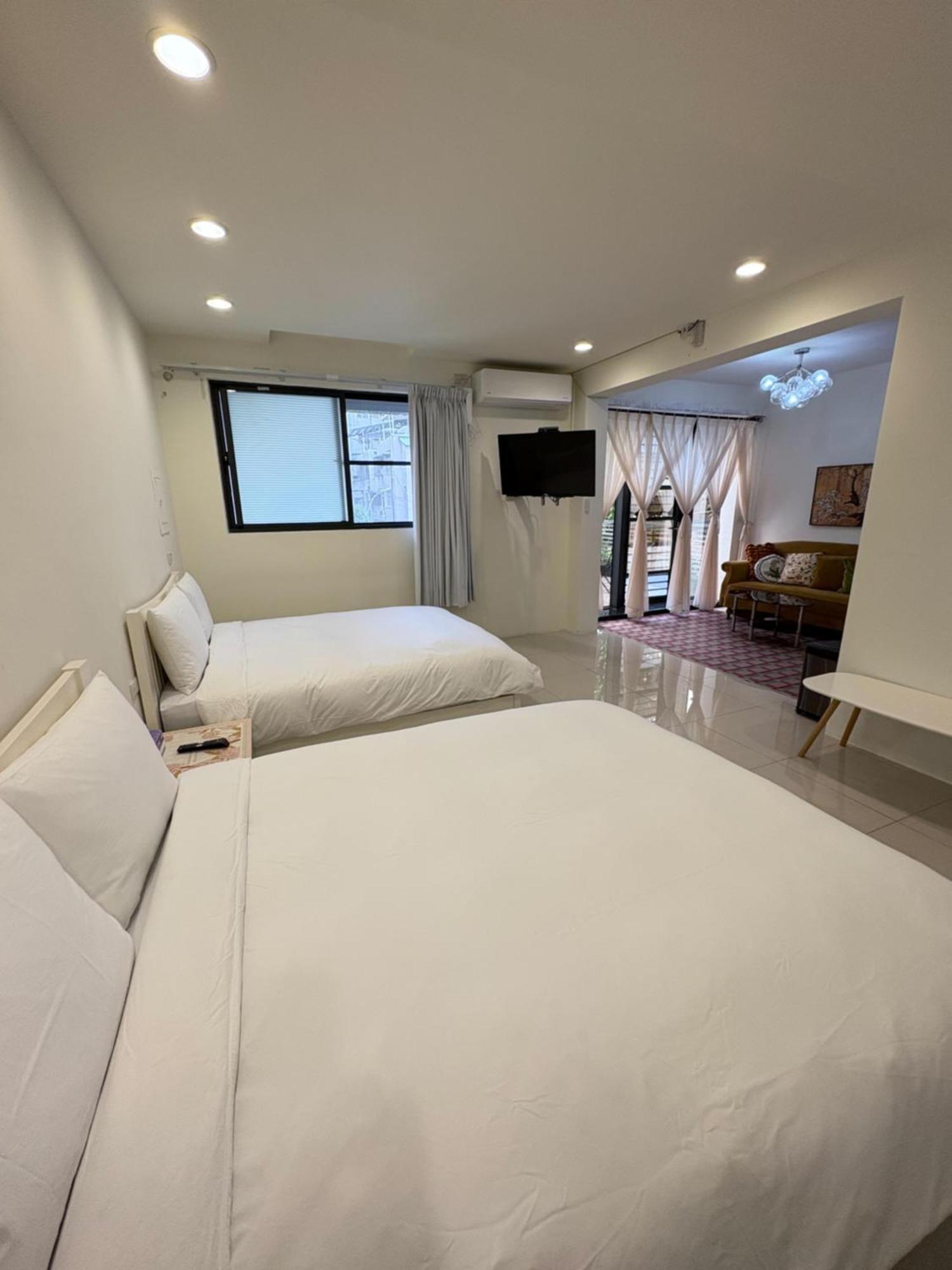 Kaohsiung Raifong Corner Homestay Kültér fotó