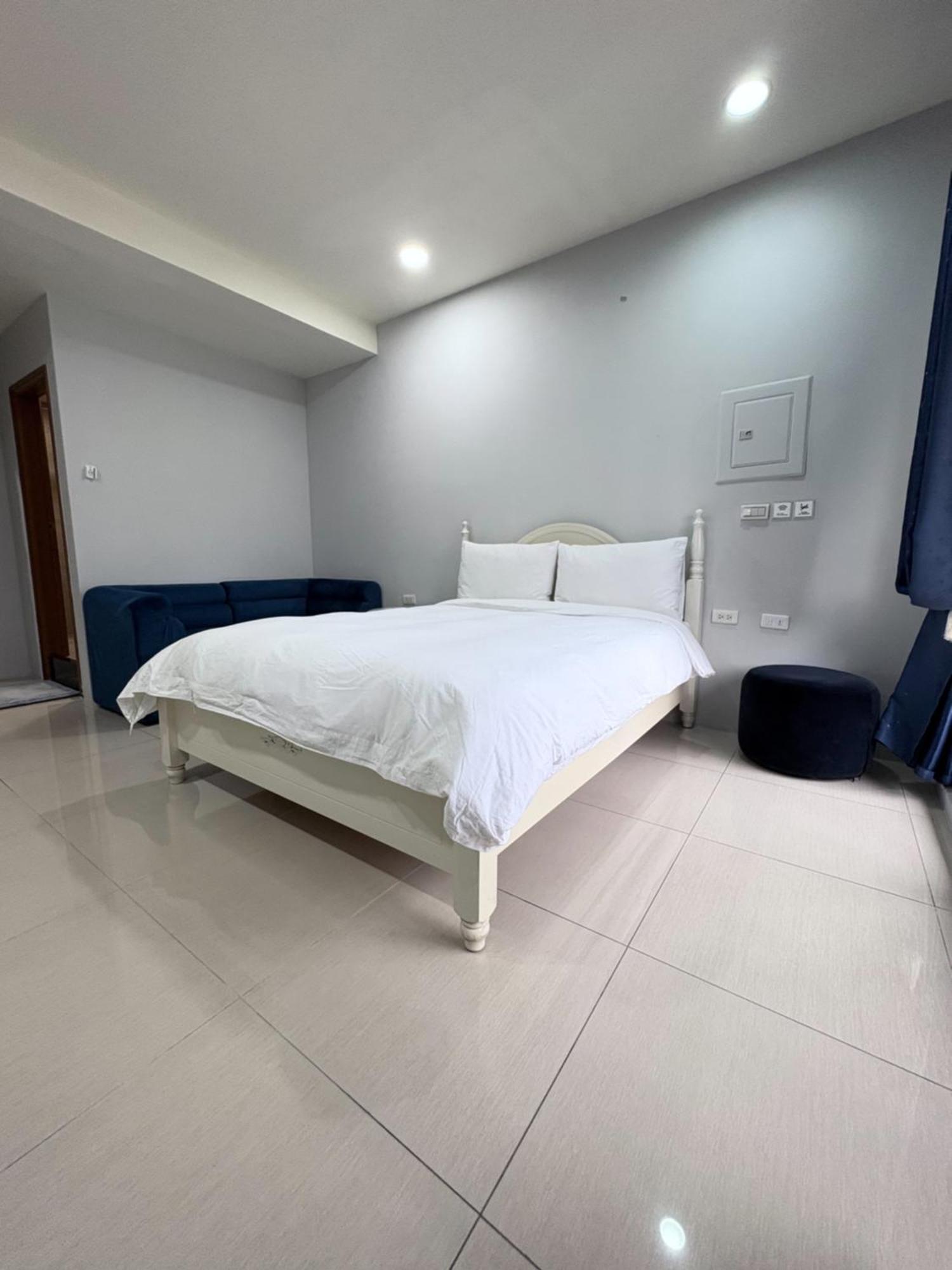 Kaohsiung Raifong Corner Homestay Kültér fotó