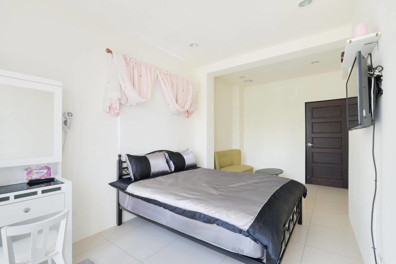 Kaohsiung Raifong Corner Homestay Kültér fotó