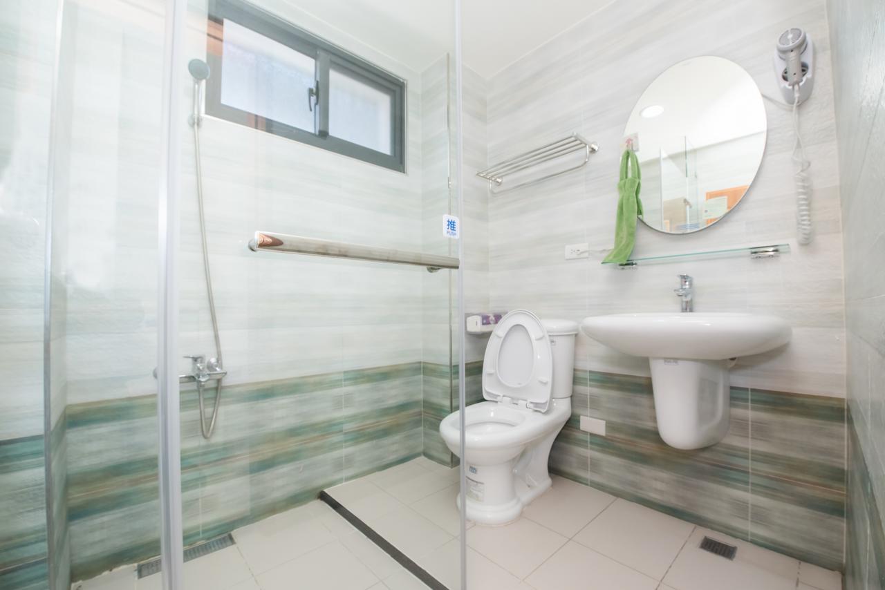 Kaohsiung Raifong Corner Homestay Kültér fotó
